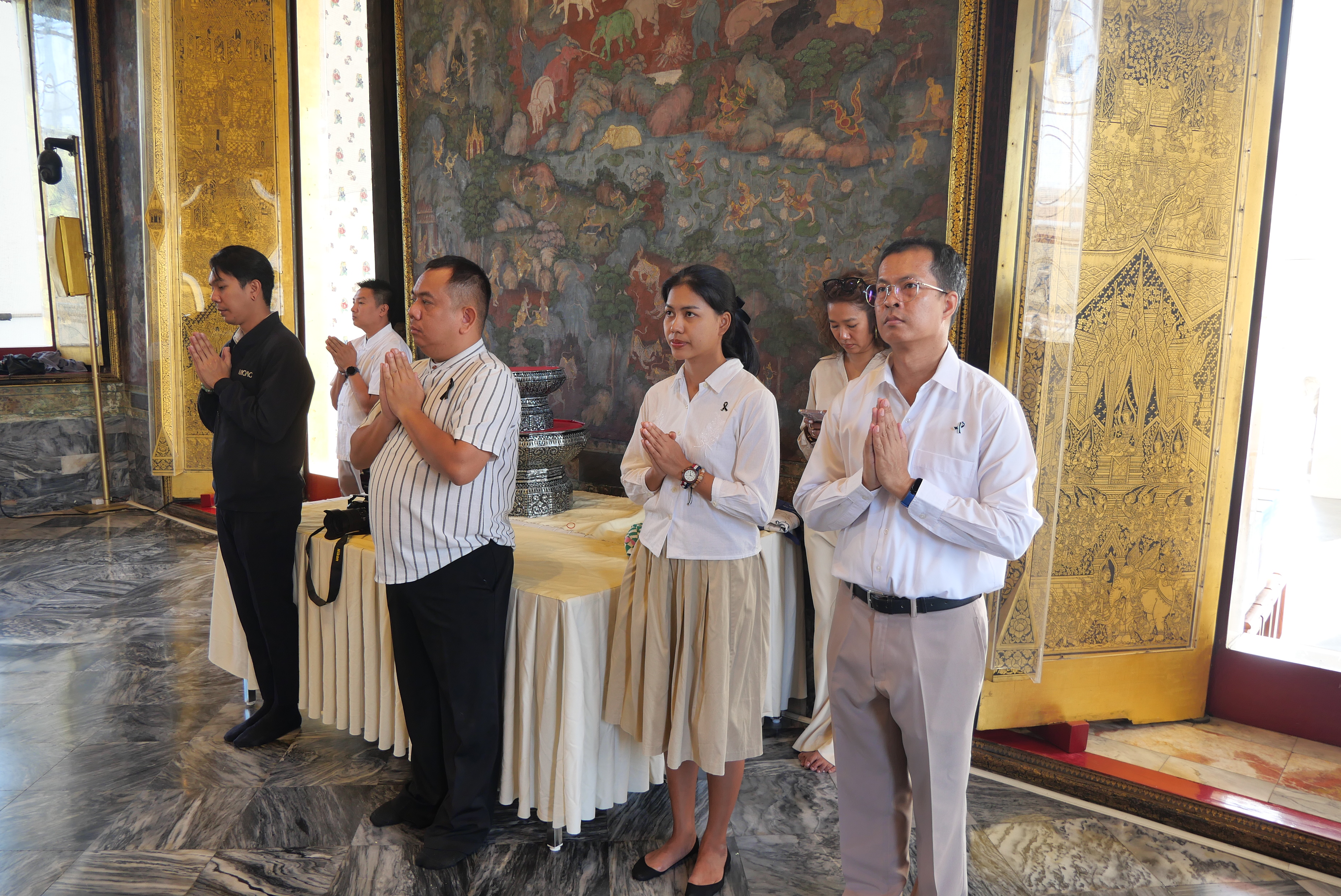 title - ปลัดกระทรวงเกษตรและสหกรณ์ พร้อมด้วยคณะผู้จัดเตรียมงานพระราชพิธีพืชมงคลจรดพระนังคัลแรกนาขวัญ ประจำปี ๒๕๖๙ ทำบุญถวายผ้าไตรและเครื่องไทยธรรม